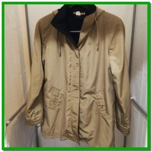 2+@$4 SALE! Vintage Raincoat by Tudor Court Size M